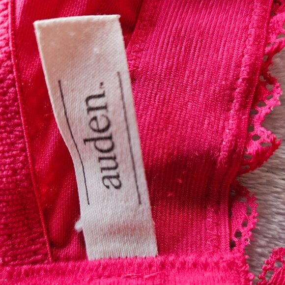 Auden Hot Pink, Lacy Bra, No Wire. Size 46C. - Picture 4 of 4
